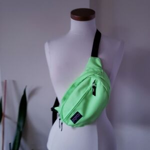 JANSPORT 5th Avenue Neon Green Belt Bag - O/S (Like NEW)